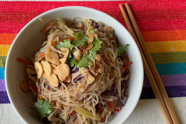 Fried Rice Noodles (Chow Mei Fun)
